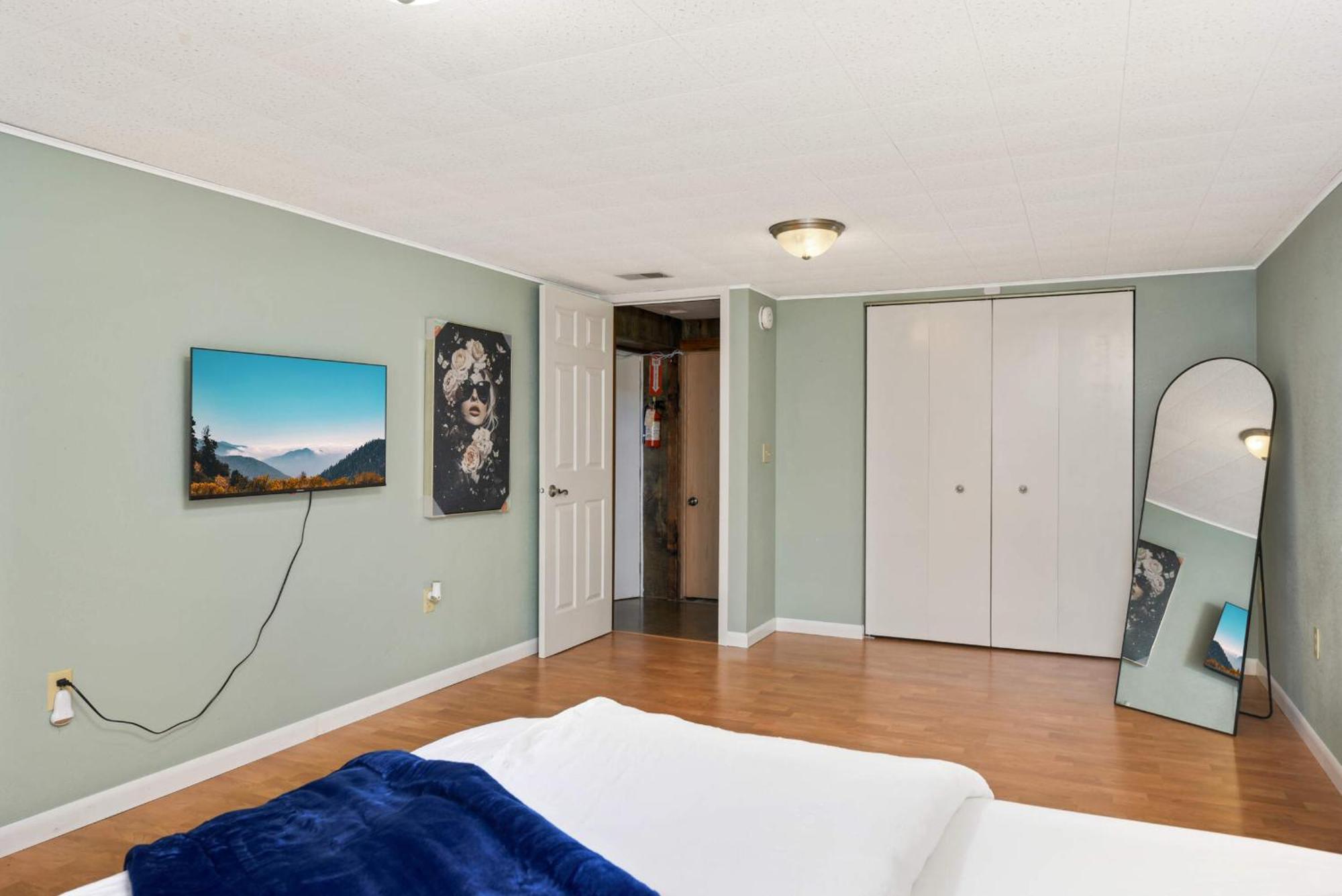 Cottage Grove Haven, Spacious 4-Bed, 3 Baths Retreat Exteriör bild